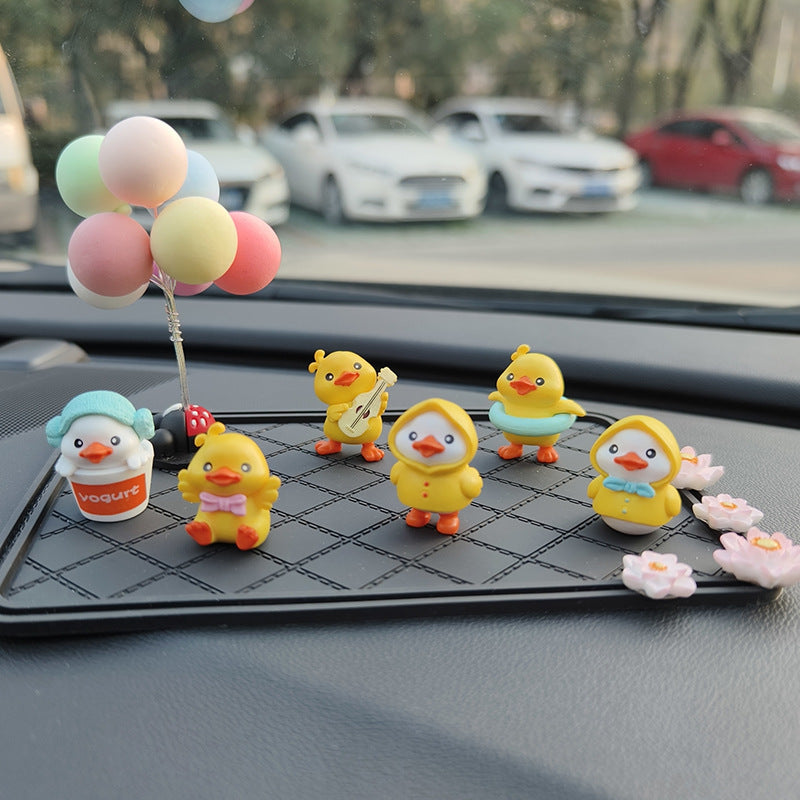 Car ornaments mini yellow duck cute car interior center console rearview mirror decoration cartoon ornaments creative gifts