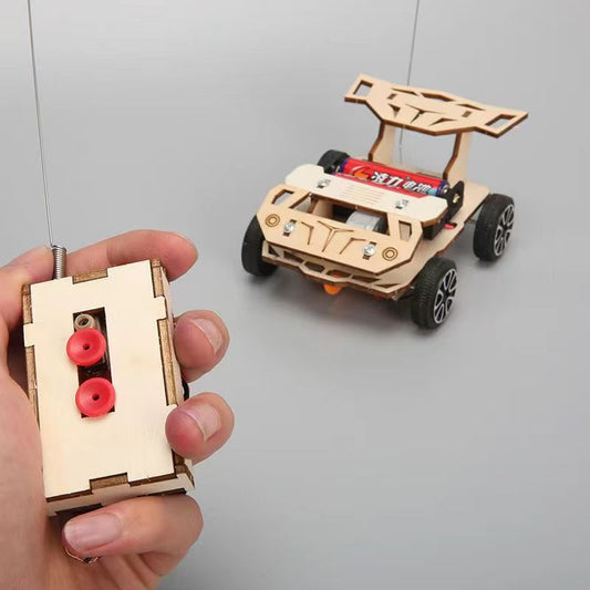 Children's handmade technology small production wireless remote control racing car diy creative science